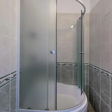 Konukevi Vera Savic 3*