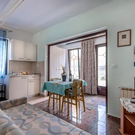 Vera Savic Casa de hóspedes 3*