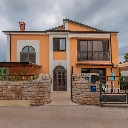 Gostinjska kuća Vera Savic Porec