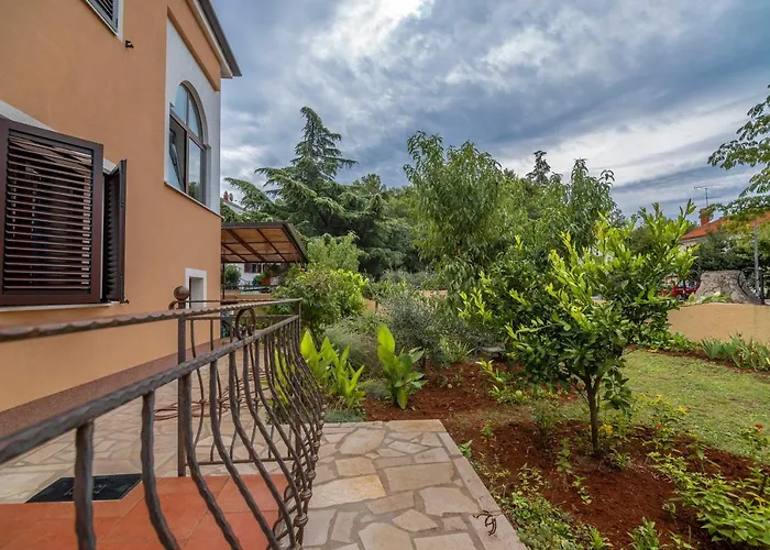 בית הארחה Vera Savic 3*